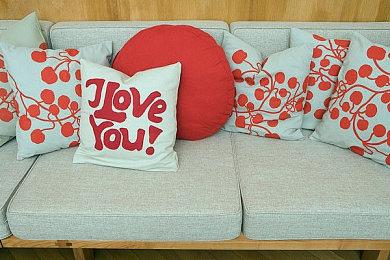 吉尔、艾达同框！《生化危机》系列女主全家福来了